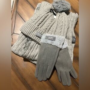 UGG Winter  Grey   Sweater Weather pom pom hat infinity scarf Set. NWT